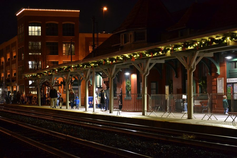 Depot at night 5dbfb46b6cc4959cbb742815766a4234